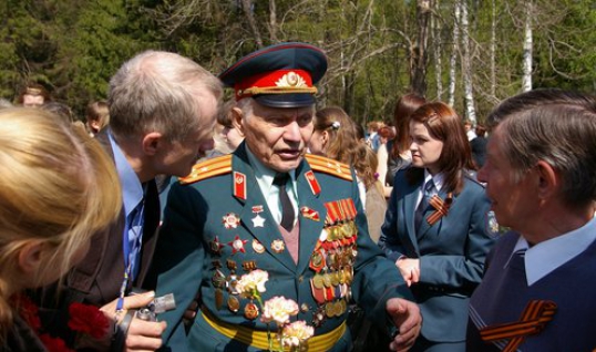 И.К. Таранов награжден Почетным знаком Кировской области