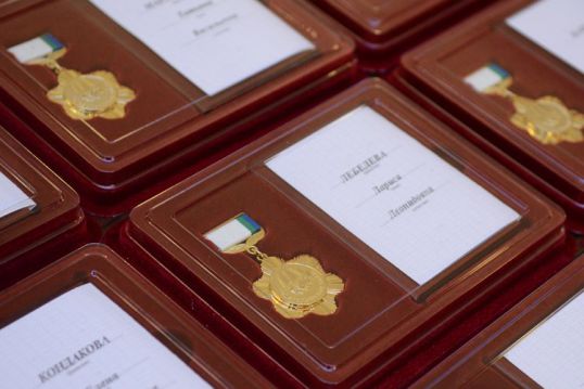 Котельничские учителя награждены знаком «Педагогическая слава»