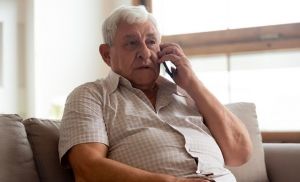 Котельничские пенсионеры могут получить постоянную скидку на связь
