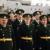 Команда "Котельнича" Крайний слева - командир корабля, капитан третьего ранга Дмитрий Николаевич Циганенко 