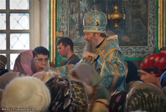 В Котельнич приезжает архиепископ Марк