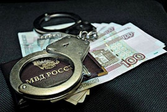 Котельничские полицейские раскрыли кражу денег у пенсионерки