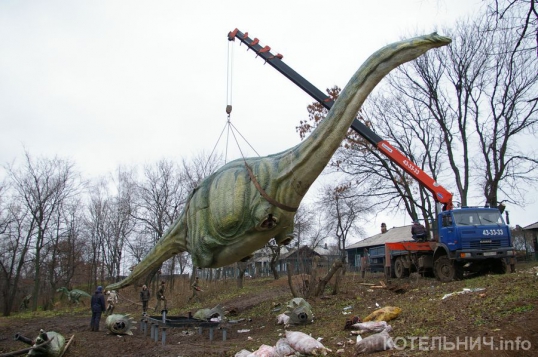 Парящий апатозавр — это впечатляет